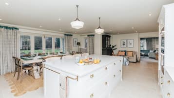 7 bedrooms