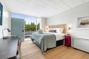 Room, 1 King Bed, Accessible | Egyptian cotton sheets, premium bedding, down comforters, pillowtop beds