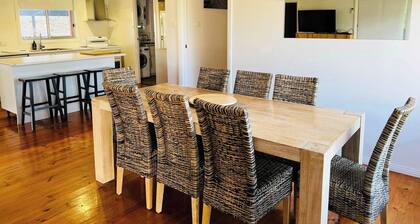 Teddy's Shack - Pet friendly outside