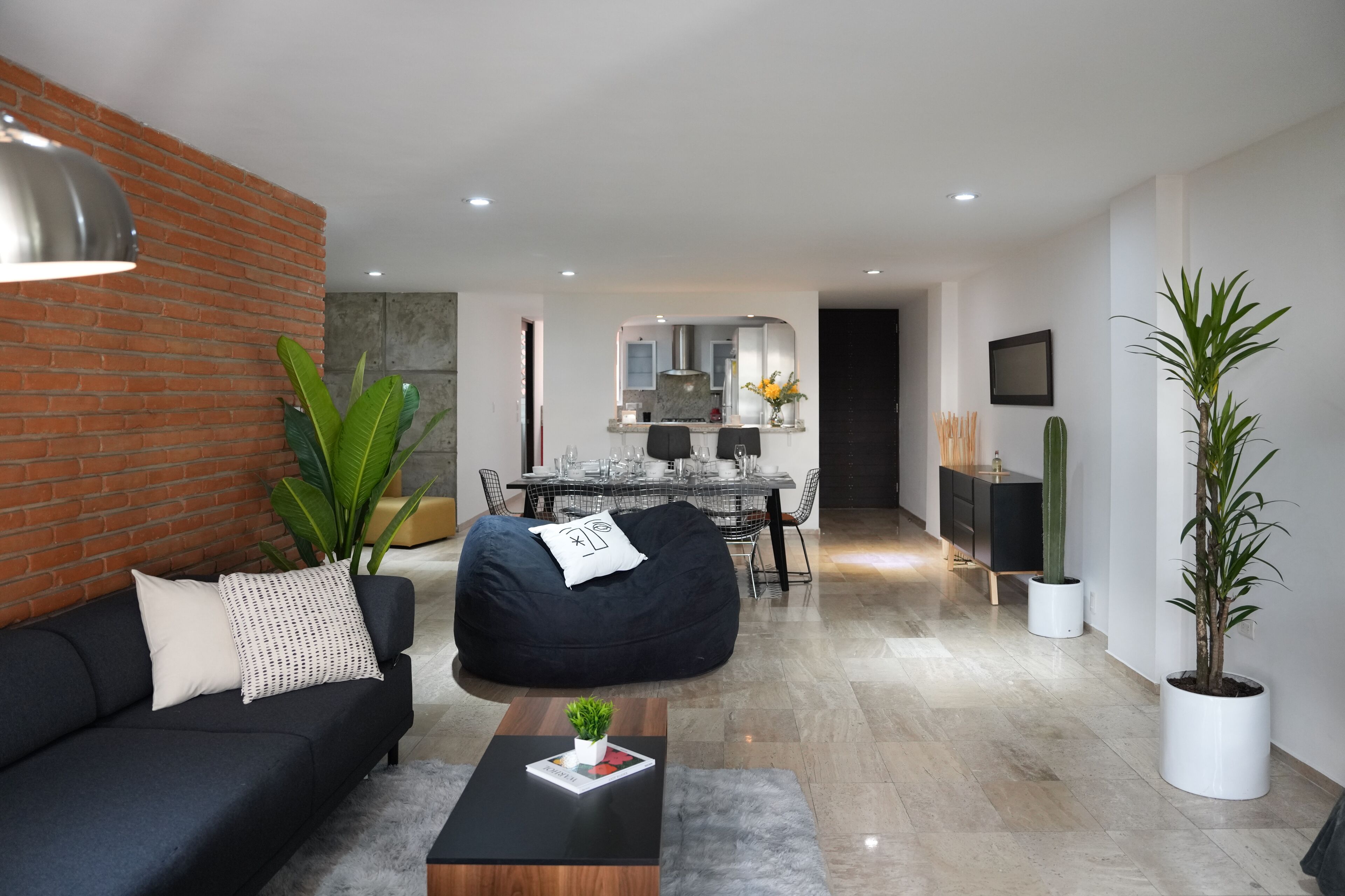 Elegant 3BR apartment with balcony at the heart of Polanco