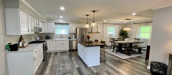 Newly Remodeled 3-Bedroom Pet Friendly Home