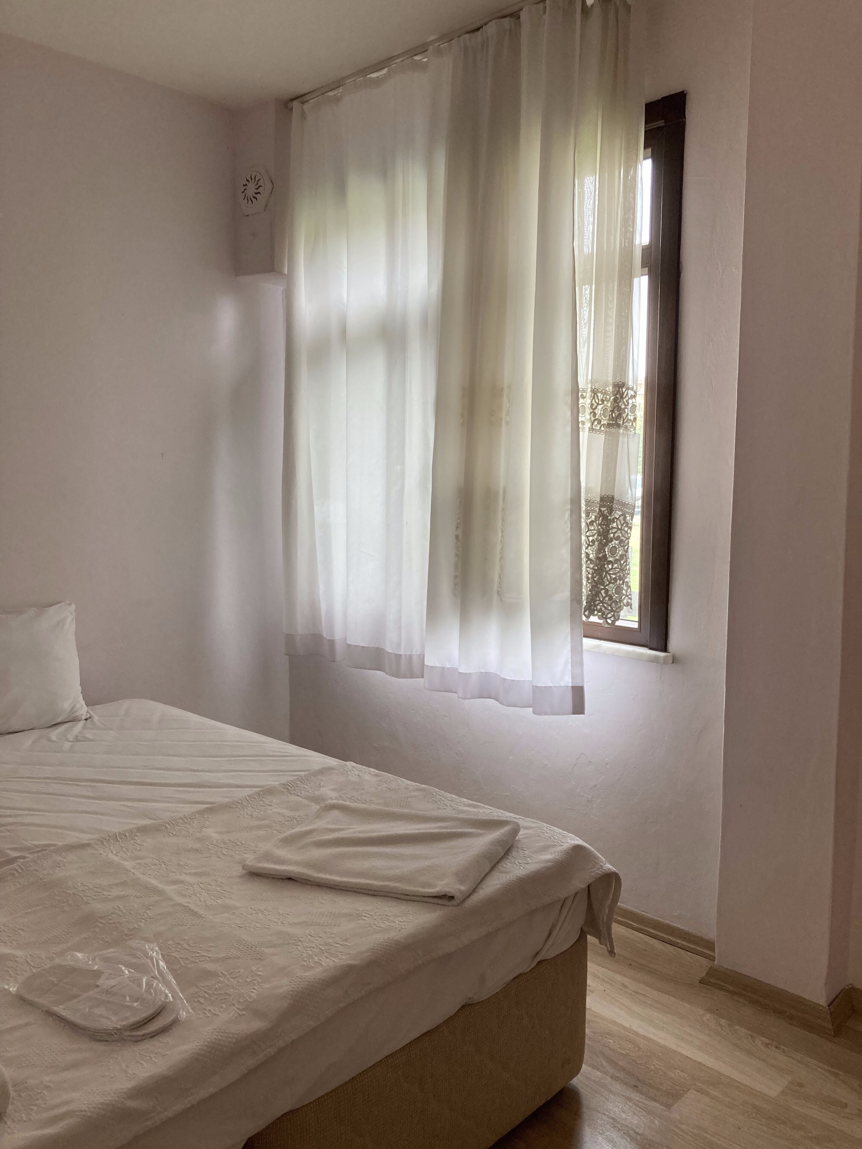 1 bedroom, minibar, free WiFi, bed sheets