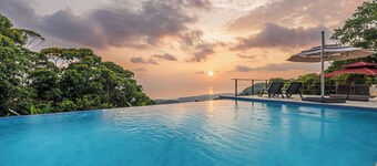 Gorgeous Villa with Breathtaking Ocean Views