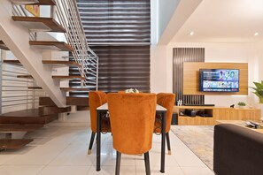 Interior - Secure Lekki 1, 2Bed apt with Netflix, Wi-Fi Central to all things fun in Lagos! (Lekki)