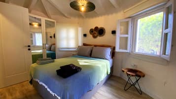 1 slaapkamer, luxe beddengoed, een kluis op de kamer, een bureau