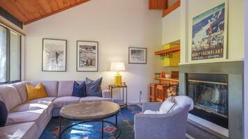 Smart TV, fireplace, DVD player, video library