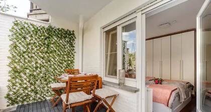 Luxe apt with parking & garden in wilrijk antwerp