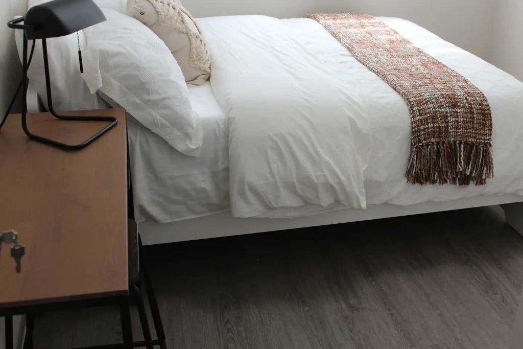 3BR Sunshine basement w separate entrance Waterloo