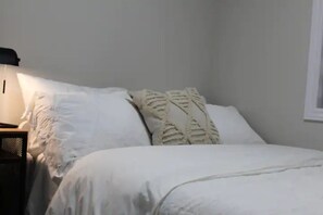 3 Schlafzimmer, Schreibtisch, Bügeleisen/Bügelbrett, kostenloses WLAN