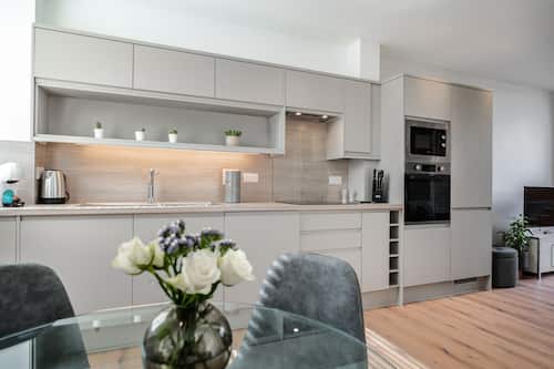 Appartamento Standard | Area soggiorno | Smart TV 43 pollici con canali digitali, TV