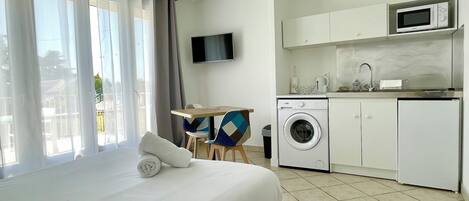 In-room safe, desk, soundproofing, iron/ironing board