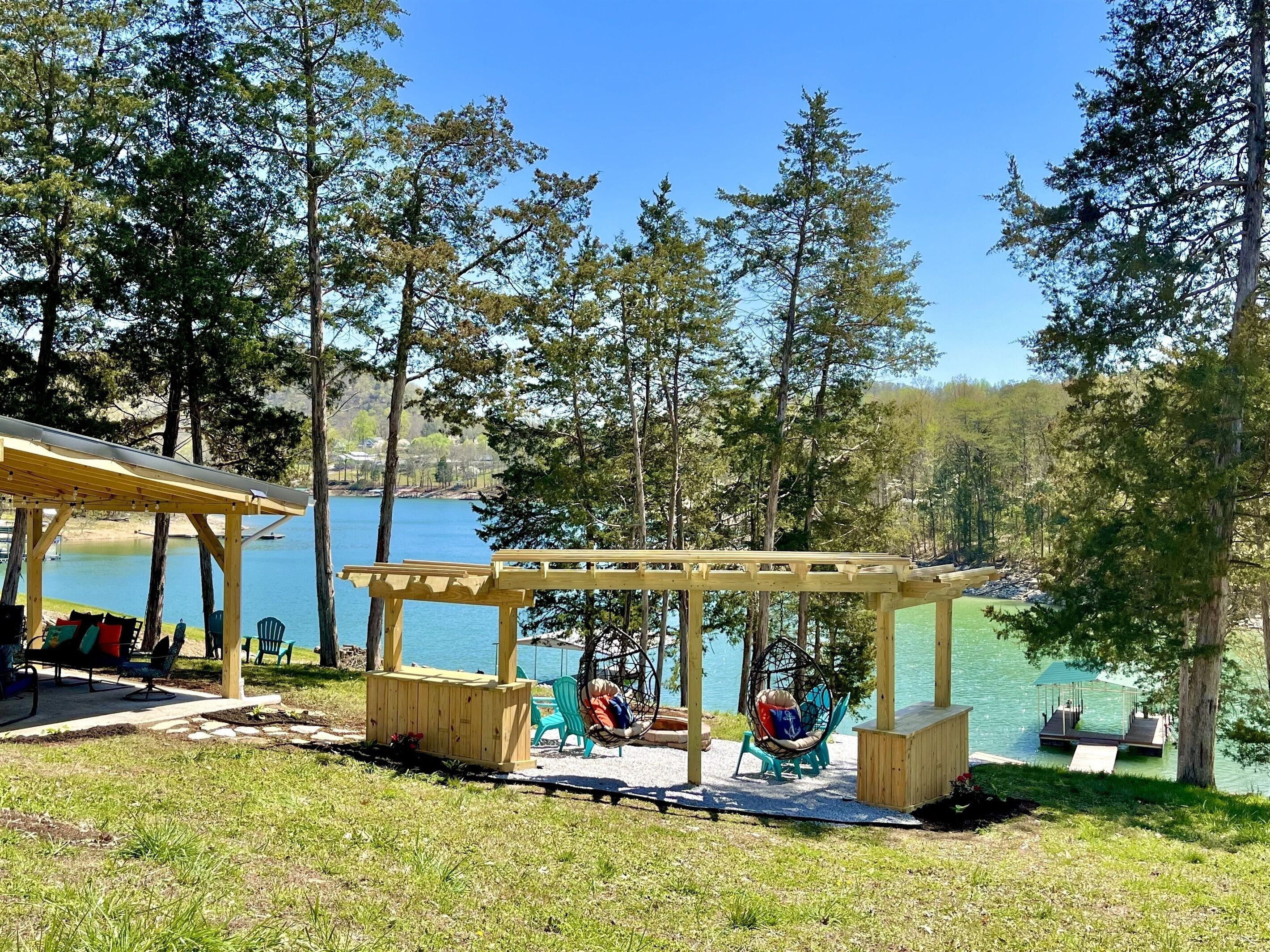 المنطقة المحيطة بالمنشأة