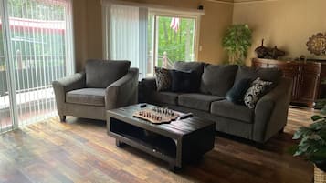 Smart TV, fireplace, video games, DVD player