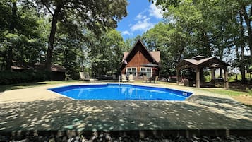 Piscine extérieure, piscine chauffée