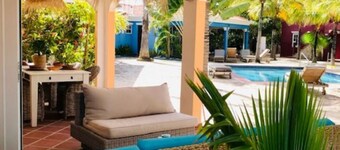 Luxury Divers & surfers paradise, small exclusive resort 