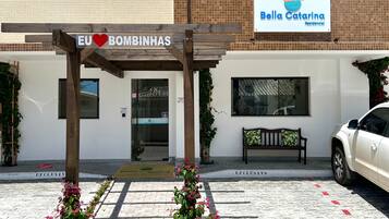 Fachada da propriedade