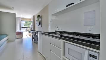 Suíte estúdio premier | Individualmente decorados, individualmente mobiliados, cortinas blackout