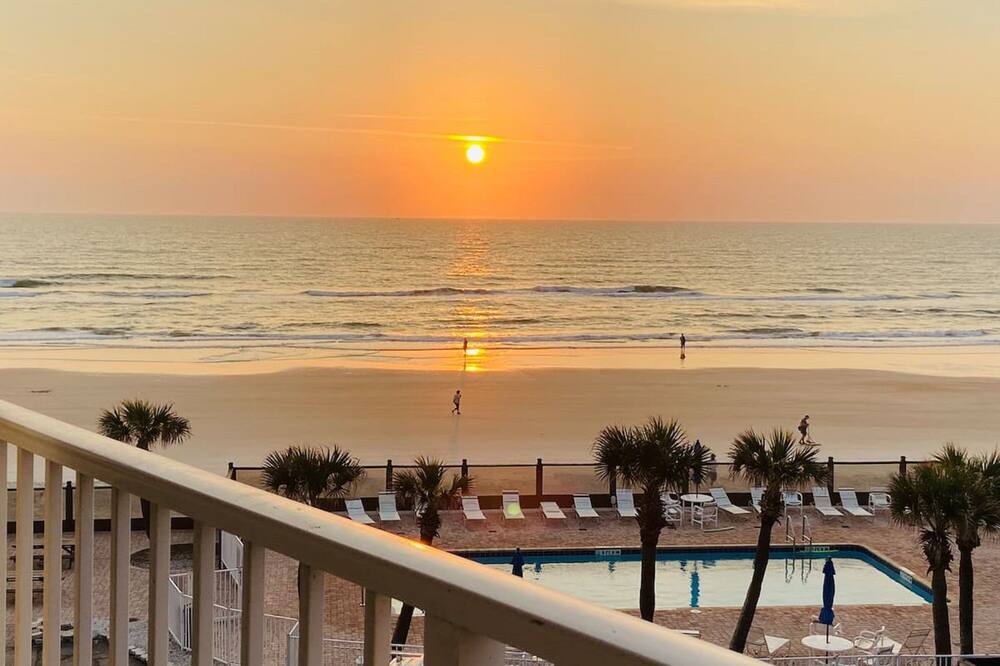 Sea Dip Resort Studios