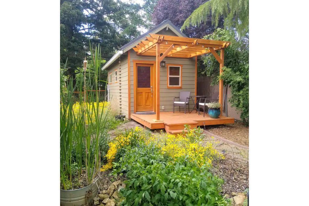 Eco-Tiny House in SE Medford