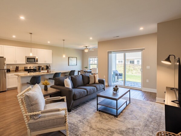 Luxury Condo | Living area