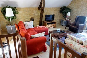 Smart TV, DVD player, books, video library