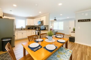 Dining - Fenced Backyard • BBQ • Pet OK • Near Airport (Charlotte)
