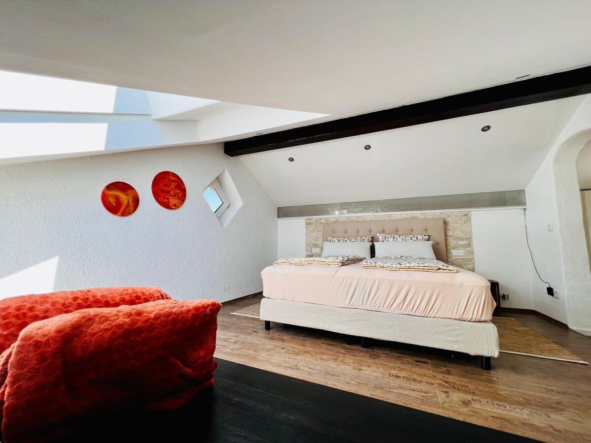 Apartment with an unobstructed view of the countryside