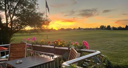 Vacation apartment with an unobstructed view of the countryside