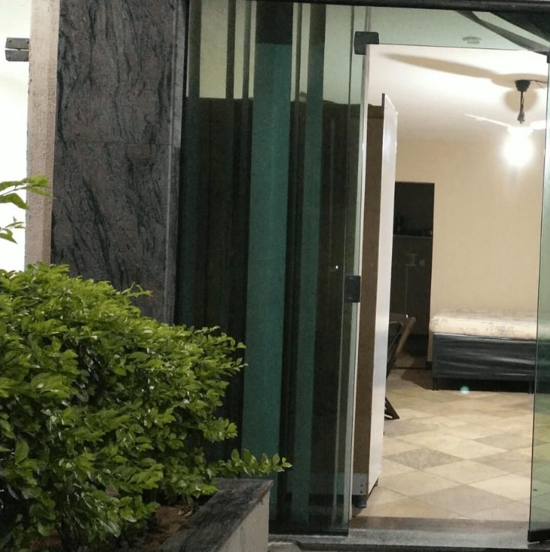 Basic Apartment | Exterior