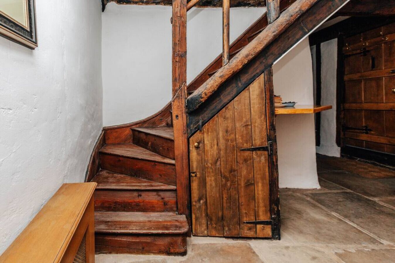 Apartment | 2 bedrooms, desk