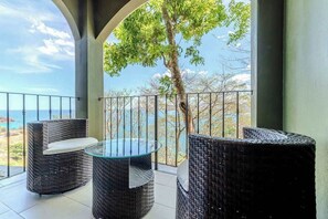 Terrace/patio - 360 Splendor 403-Condo with Breakfast Included (360 Splendor)