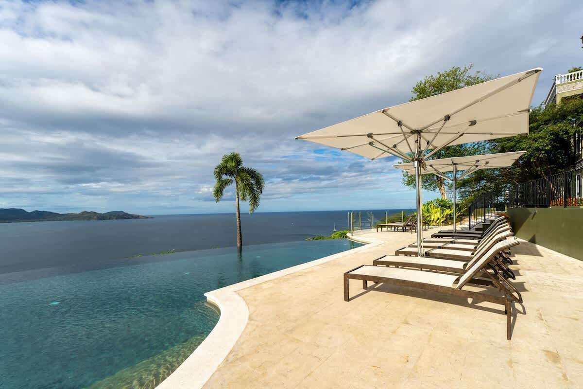 Terrace/patio - 360 Splendor 406-Condo with Breakfast Included (360 Splendor)