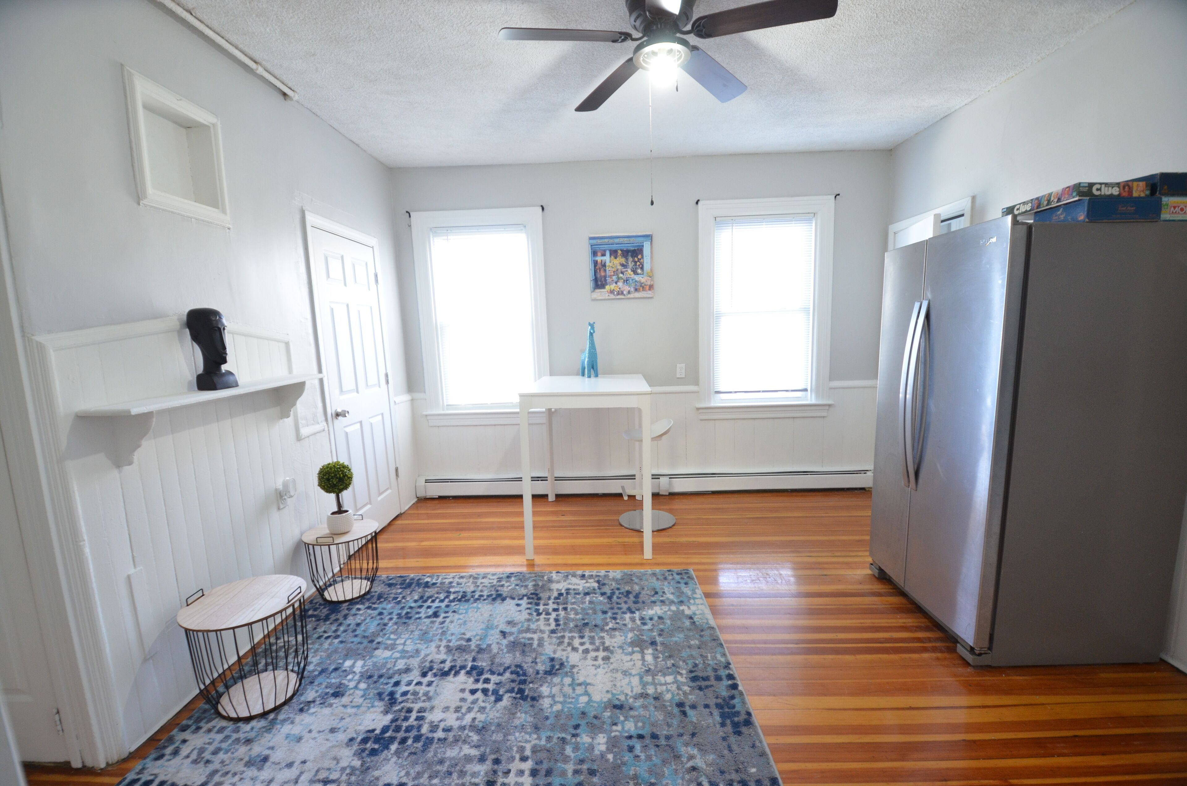 Basic Apartment, 3 Bedrooms | Living area | 30-inch flat-screen TV with cable channels, TV