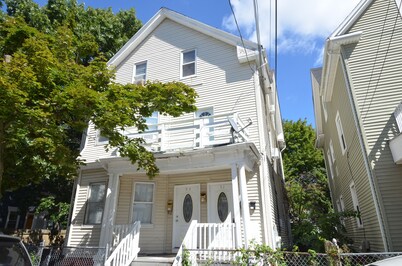 可愛的三臥室公寓 V