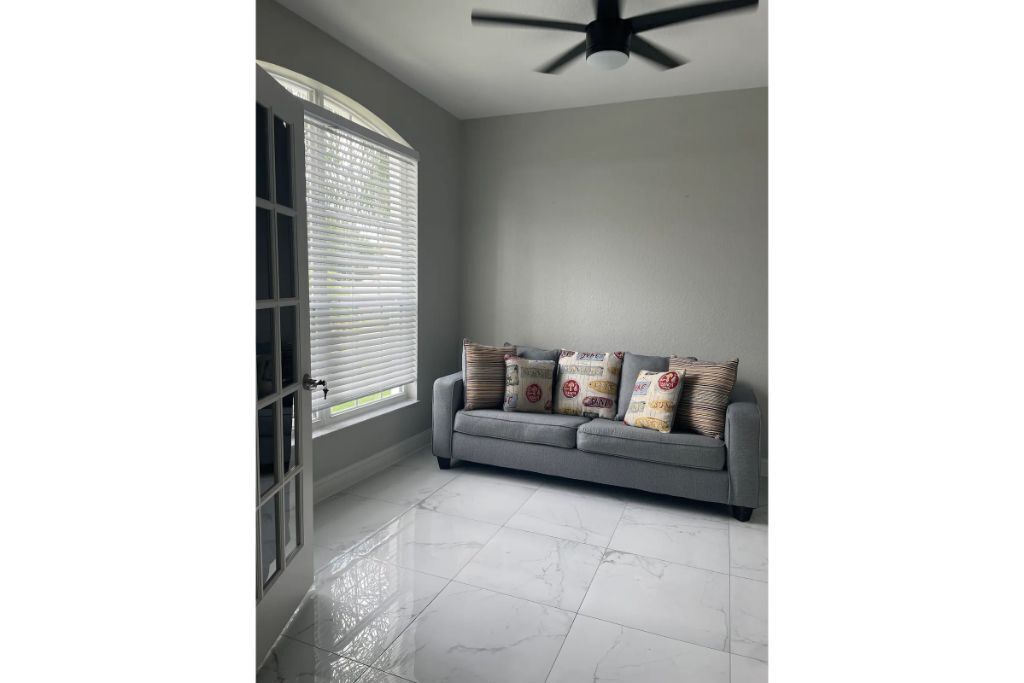 Luxury Home w/ Lanai, Billiards, 6min to Legoland 