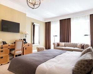 Camera Superior, 1 letto king, non fumatori, vista città | Biancheria in cotone egiziano, biancheria da letto di alta qualità