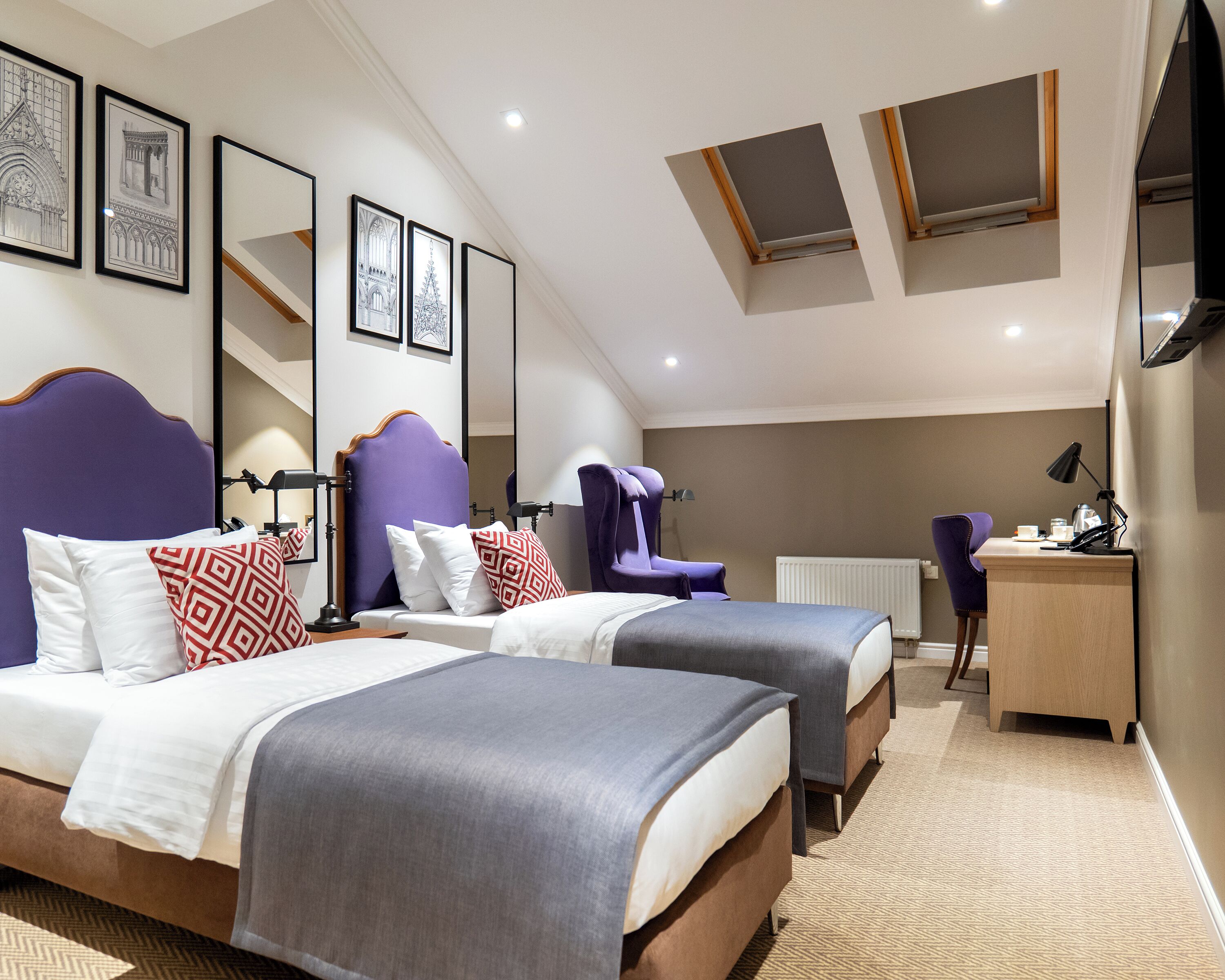 Standard Room, 2 Twin Beds, Non Smoking | Egyptian cotton sheets, premium bedding, down comforters, minibar