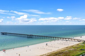 On the beach - New Beach Condo Sunset Views Resort Pool Pier Park (Panama City Beach)