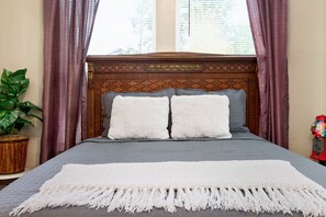 2 camere, una scrivania, ferro/asse da stiro, Wi-Fi (a pagamento)