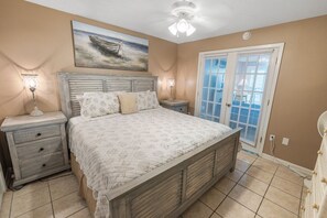 3 عدّة غرف نوم وبديكورات فريدة لكل غرفة وطراز فريد لكل وحدة