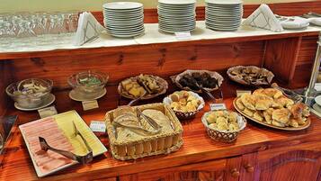 Desayuno buffet incluido todos los días