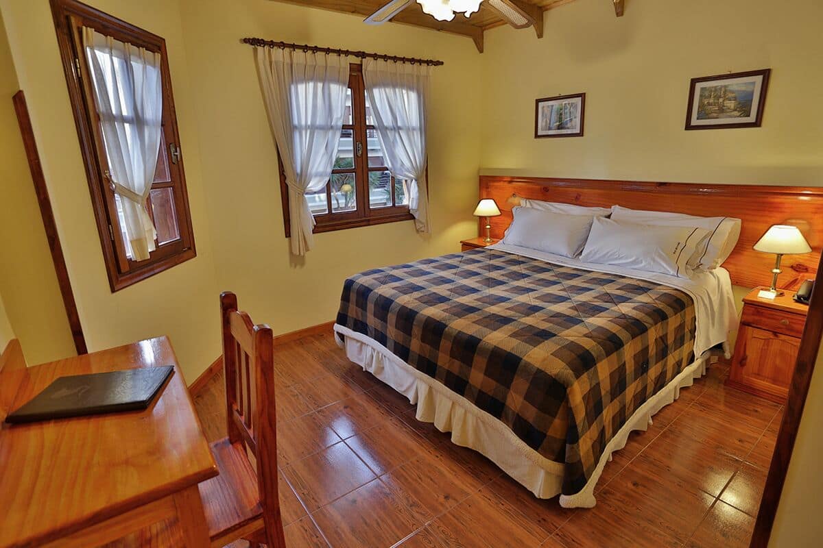 1 bedroom, in-room safe, desk, free WiFi