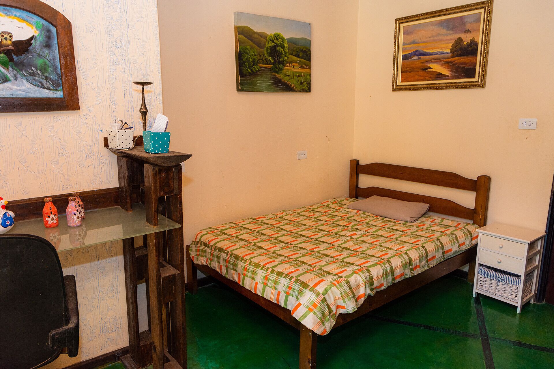 Casa de Campo c Piscina e Churrasq em Heliodora/MG