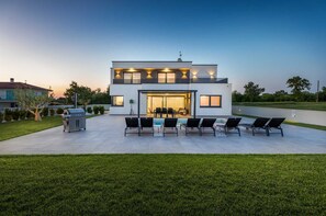 Terrace/patio - Modern Villa Marinella with a pool (Juršići (Istria))