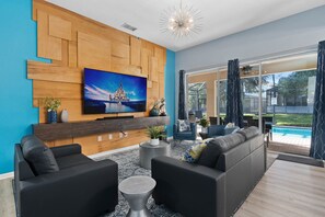 Smart TV, video games