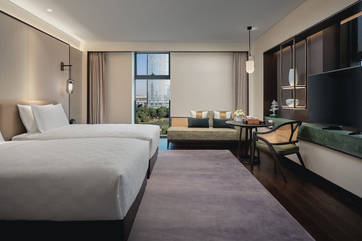 Quarto standard, 2 camas de solteiro, acessível | 1 quarto, roupas de cama premium, edredons de pluma, frigobar