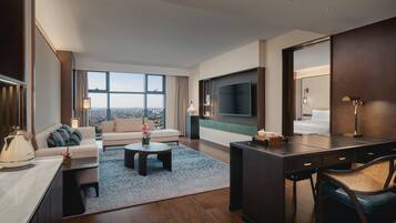 Suite, 1 Bedroom (Dining Area) | 1 bedroom, premium bedding, down duvets, minibar