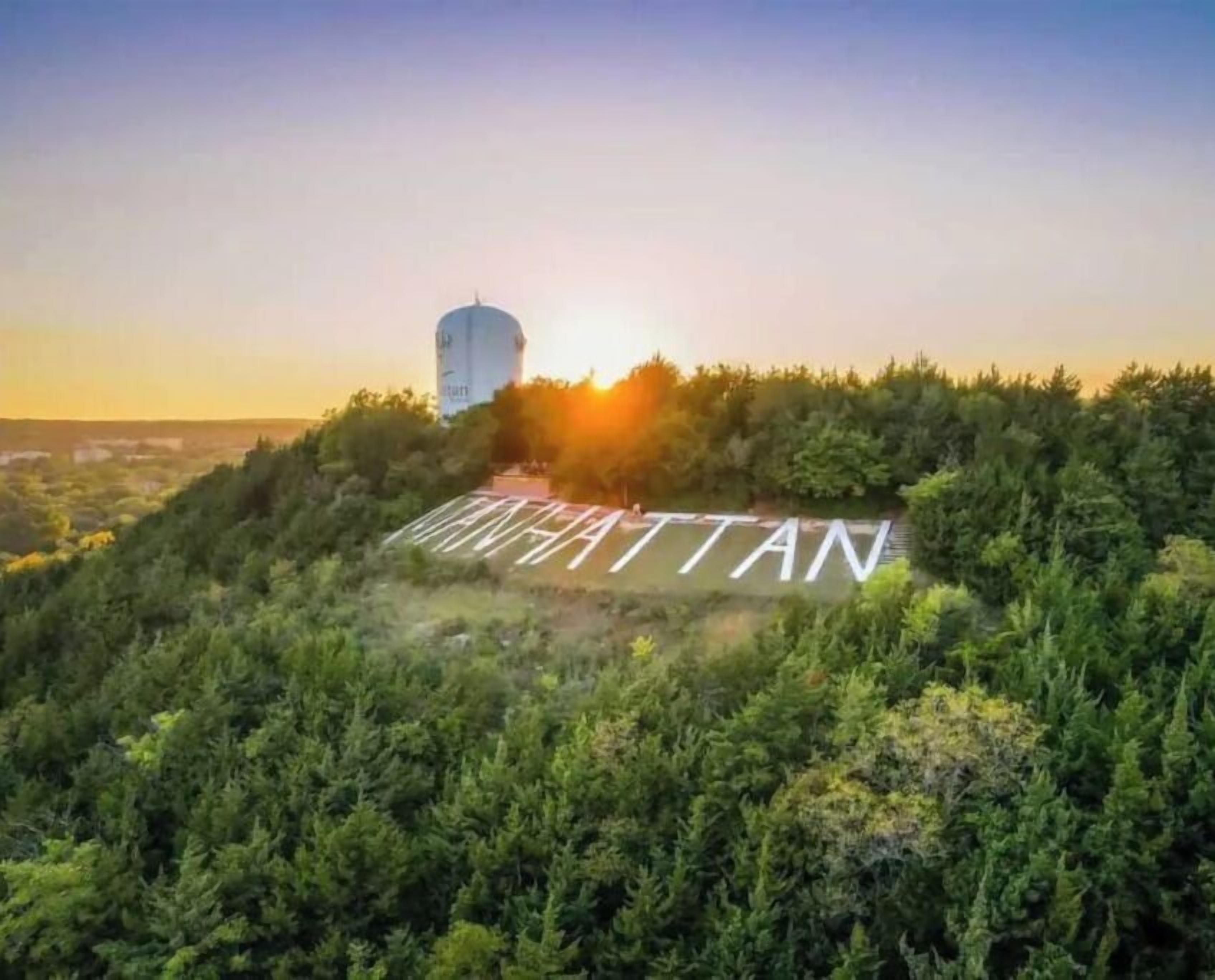 A forested area with the word "BRUNNHTAN" written on the ground.