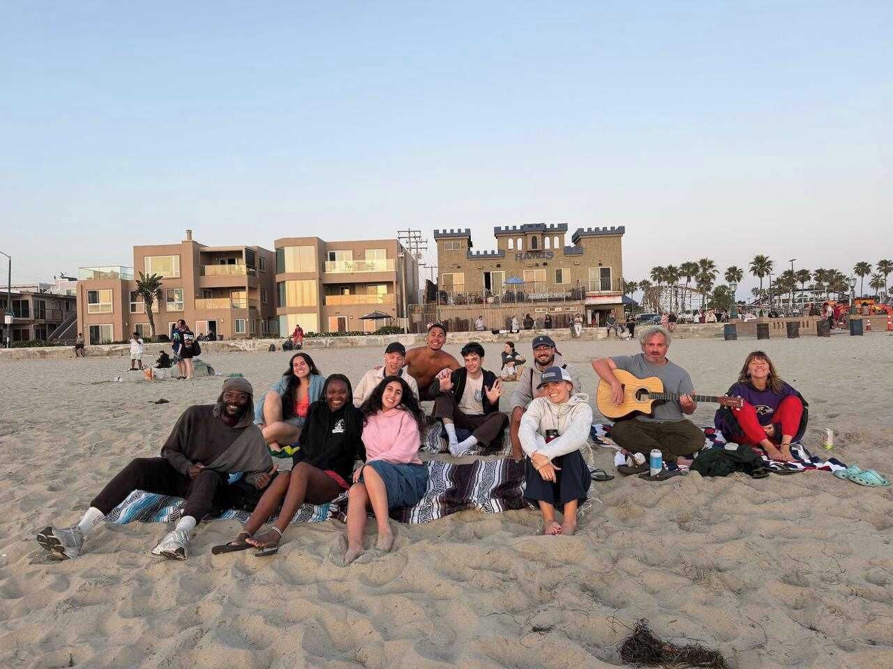 Beach nearby, 5 beach bars