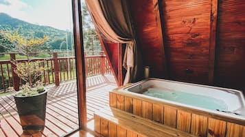 浪漫開放式套房 | 私人 Spa 浴池